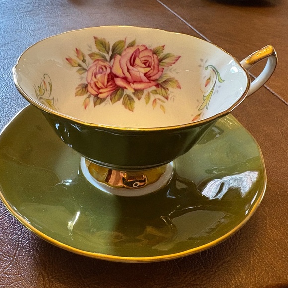 Bone China Teacups and Saucers - Made in England - Picture 4 of 14